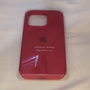 Apple iPhone 14 Pro Silicone Case - Bold Red